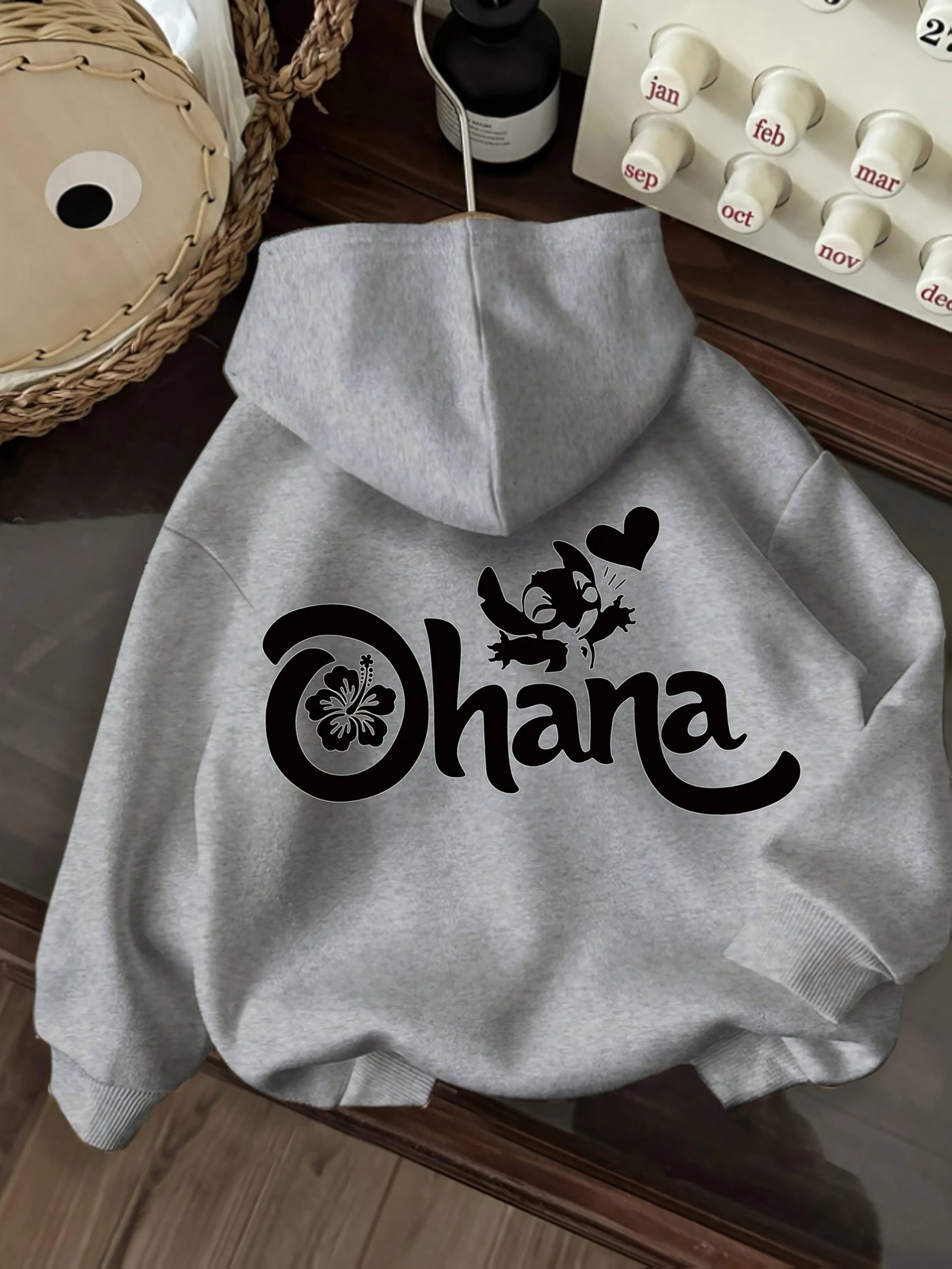 Women's Cartoon Graphic Print Hooded Sweatshirt Fashion Casual HipHop Sweatshirt Harajuku Unisex All-Season Winter Fall Clothing
